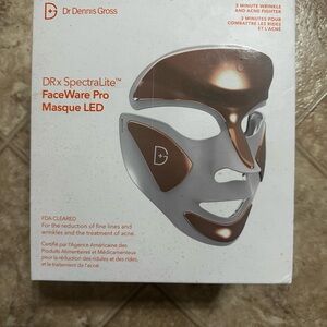 Dr Dennis Gross Spectra light BRAND NEW